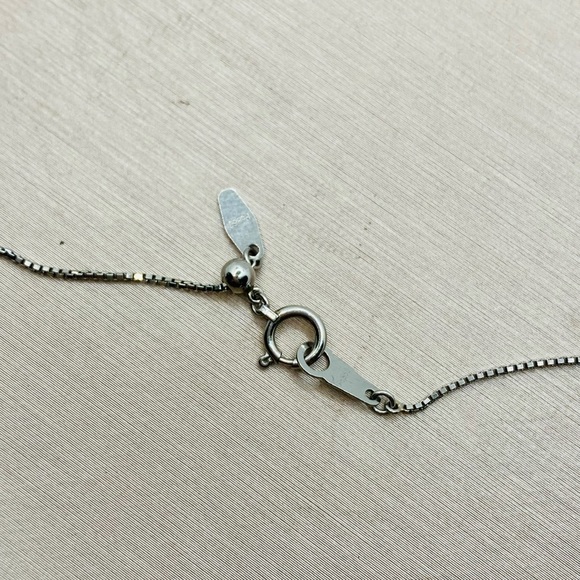 EUC Platinum Natural London Blue Topaz Heart Necklace w/ Diamond Accents - Picture 16 of 17